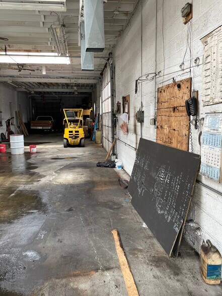 More Photos Of 1744 Indianapolis Blvd, Whiting Manufacturing For Sale