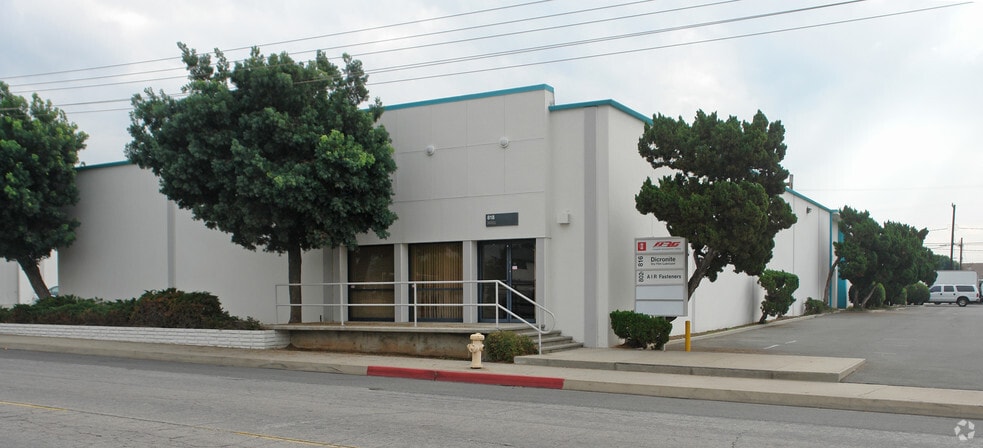 More Photos Of 802-852 E Edna Pl, Covina Warehouse For Lease