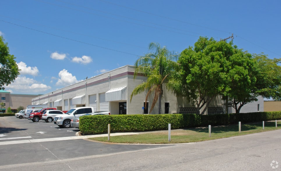 More Photos Of 1599 SW 30th Ave, Boynton Beach Warehouse For Lease