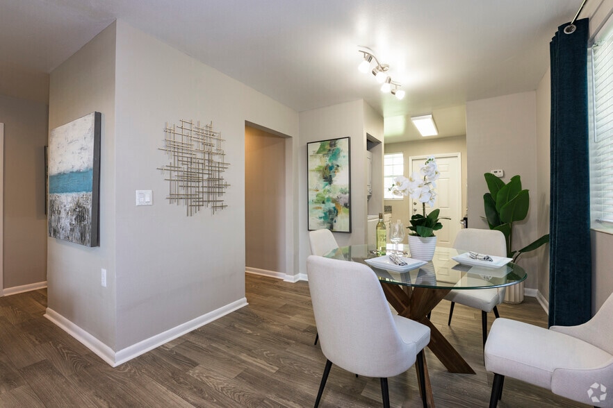 More Photos Of 1400 S Nova Rd, Daytona Beach Apartments For Sale