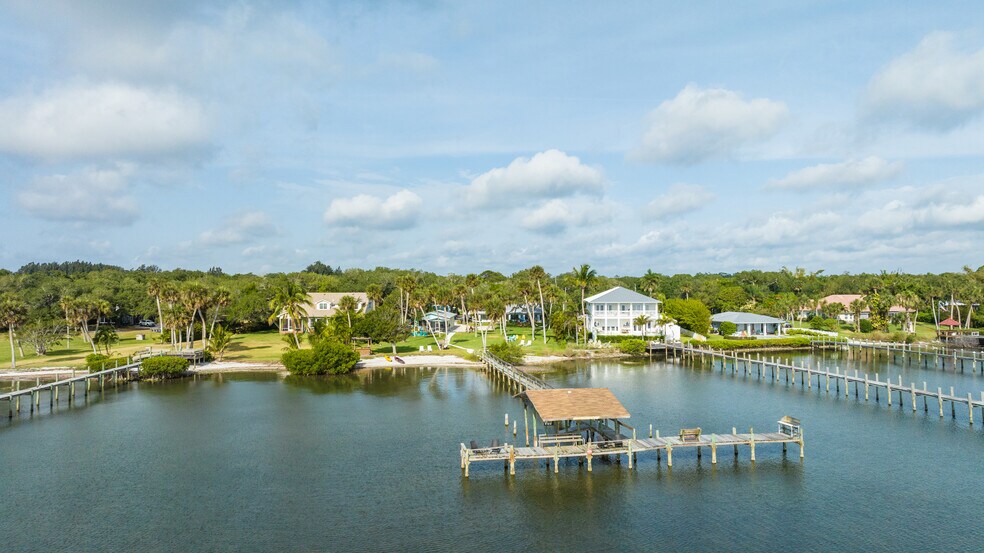 More Photos Of 11450 S Indian River Dr, Sebastian Hotel For Sale