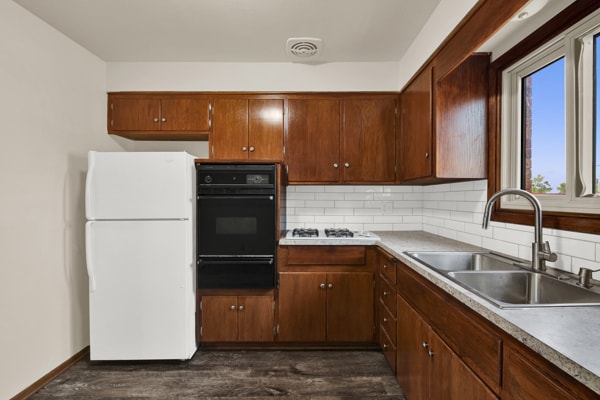 More Photos Of 1222 N 116th St, Wauwatosa Multifamily For Sale