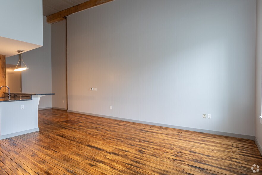 More Photos Of 3300 Clipper Mill Rd, Baltimore Apartments For Lease