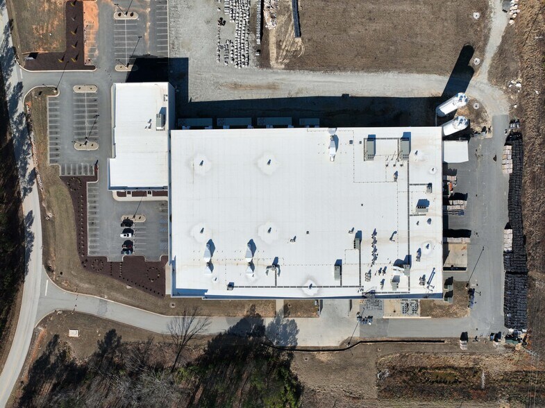 More Photos Of 260 Midway Dr, Union Manufacturing For Lease