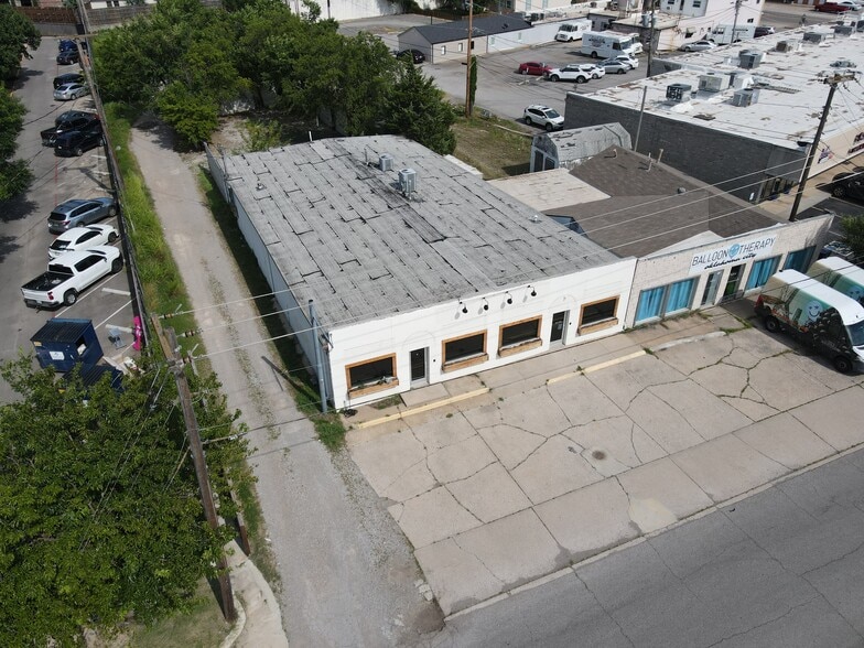 More Photos Of 7926 N May Ave, Oklahoma City Storefront Retail Office For Lease