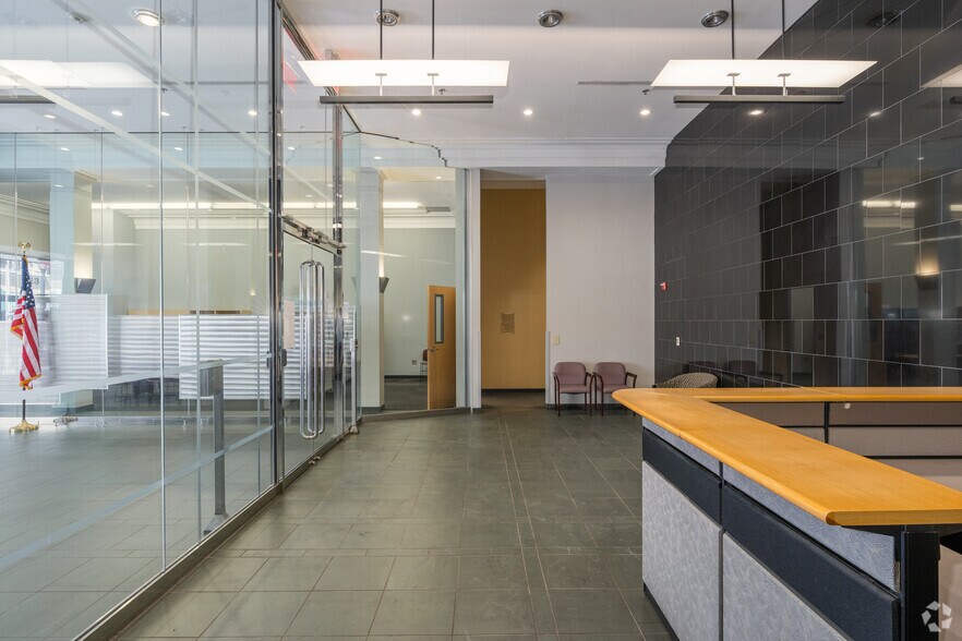 More Photos Of 111 N Washington Ave, Scranton General Retail For Lease