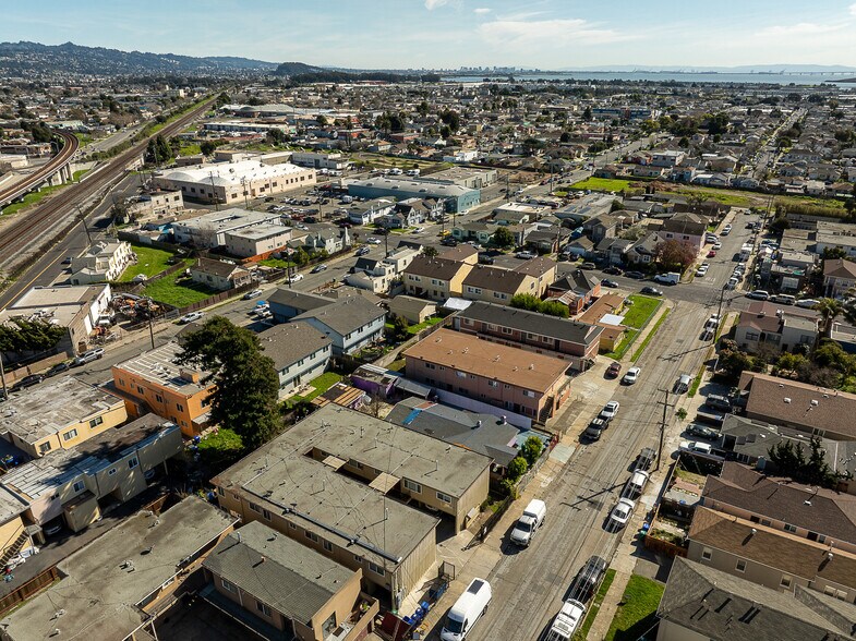 More Photos Of 146 19th St, Richmond Apartments For Sale