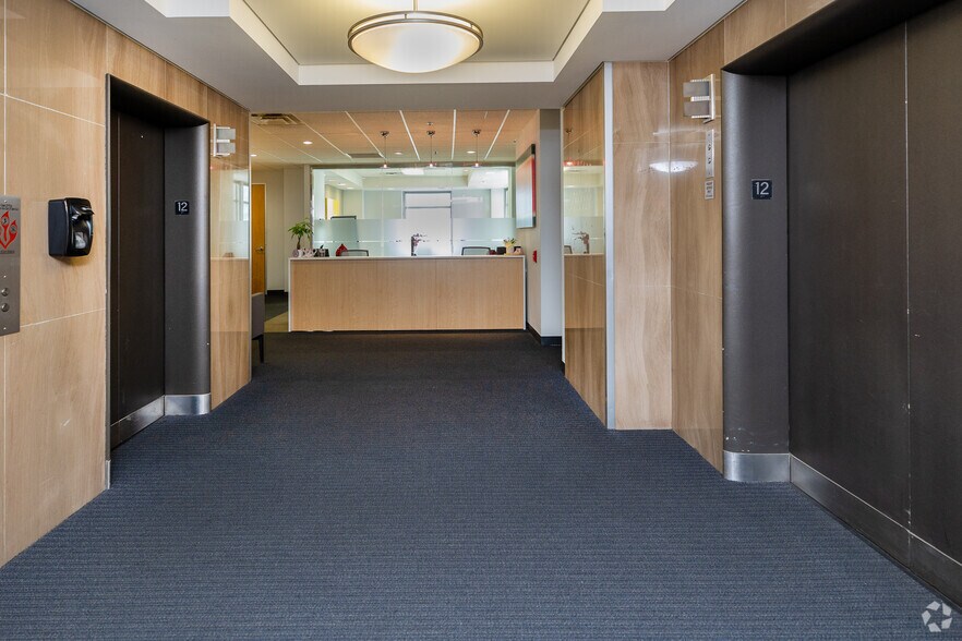 More Photos Of 841 Prudential Dr, Jacksonville Coworking Space