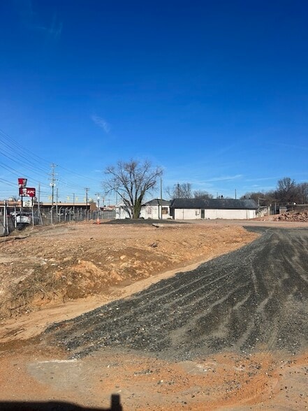More Photos Of 103 E Harrison St, Reidsville Office For Sale