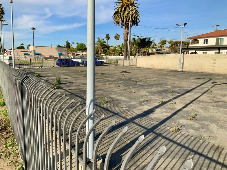 More Photos Of 721 N Santa Fe Ave, Vista Auto Dealership For Sale