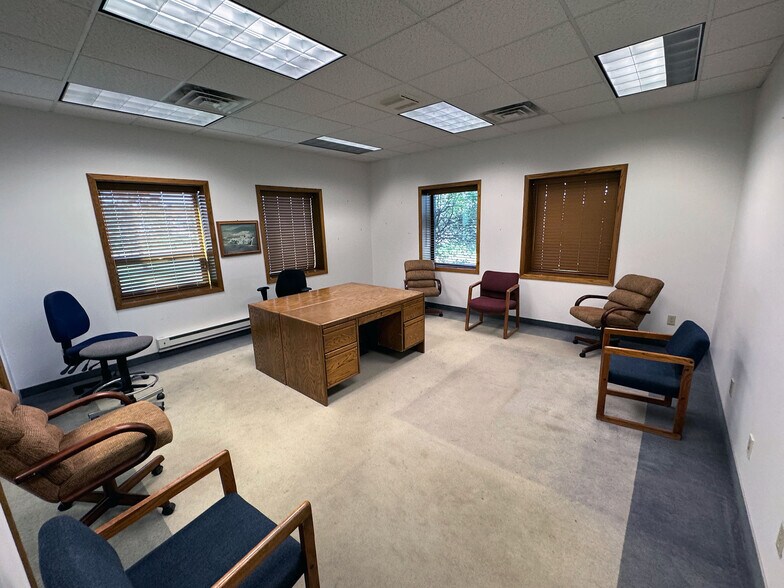 More Photos Of 2400 Myers Rd, Albert Lea Warehouse For Sale