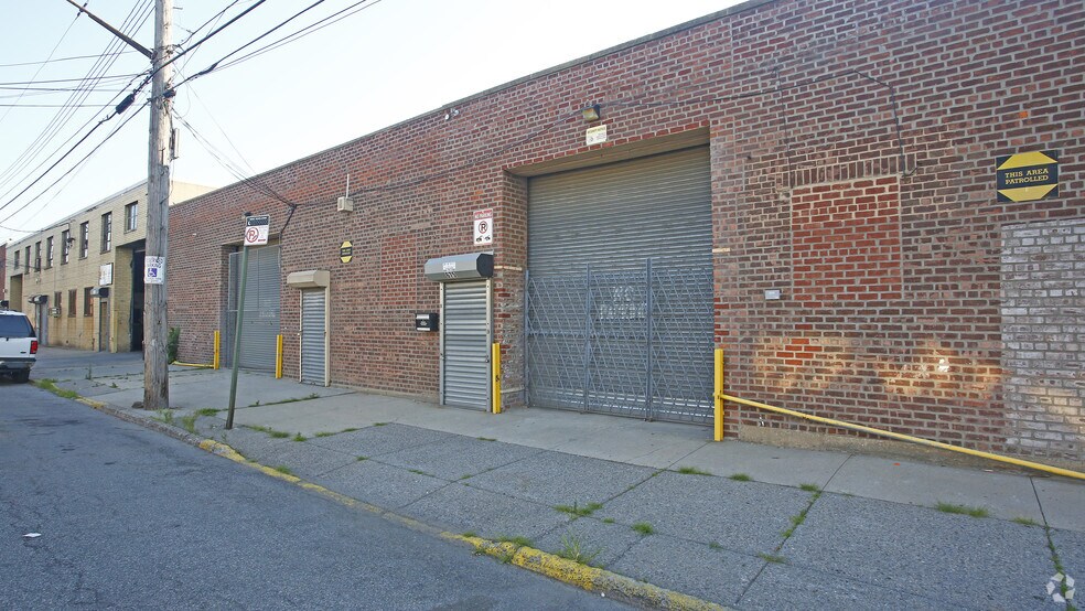 More Photos Of 673-685 Berriman St, Brooklyn Warehouse For Lease