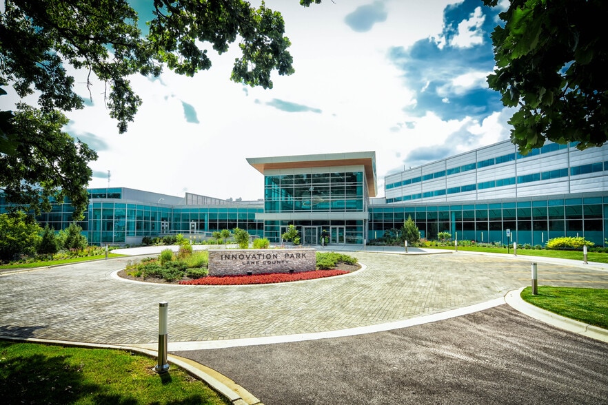 More Photos Of 1950 Innovation Way, Libertyville Unknown For Lease