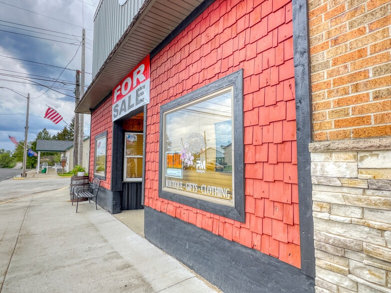More Photos Of 201 State St, Luther Specialty For Sale