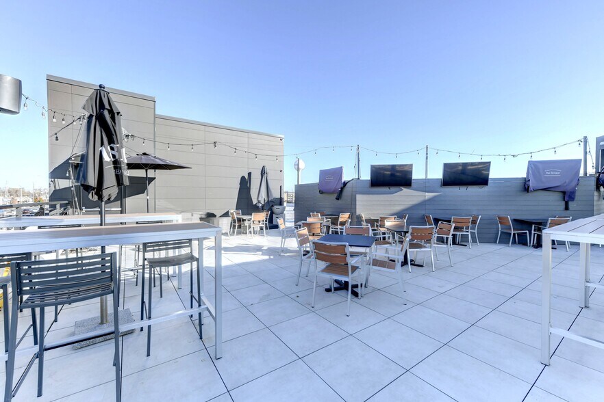 More Photos Of 18409 S Halsted St, Glenwood Storefront For Sale