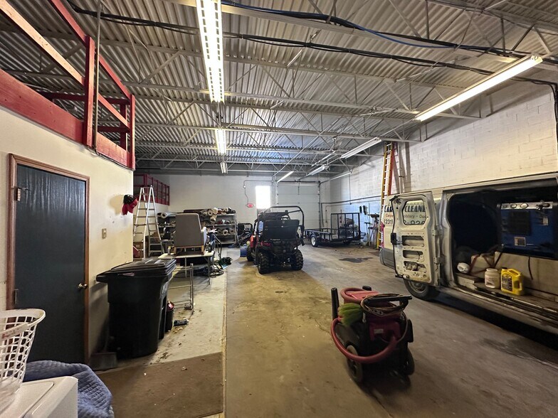 More Photos Of 3160 Continental Dr, Traverse City Warehouse For Sale