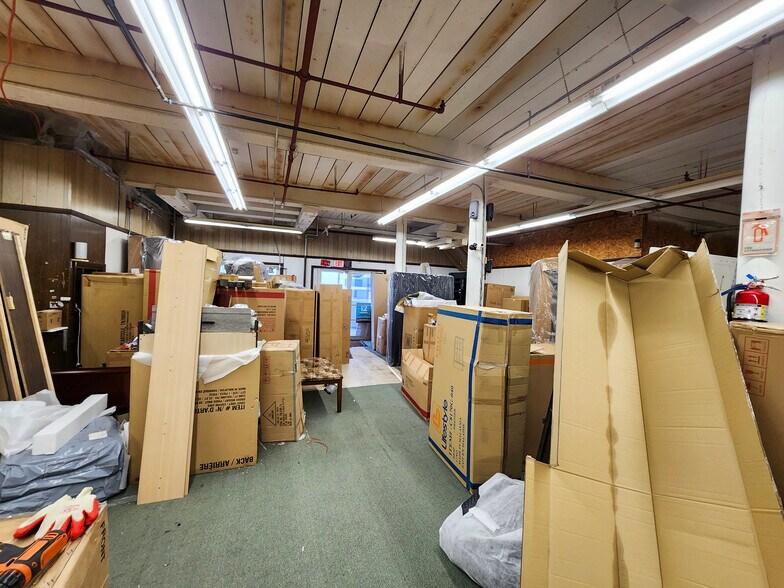 More Photos Of 460 Globe St, Fall River Showroom For Sale