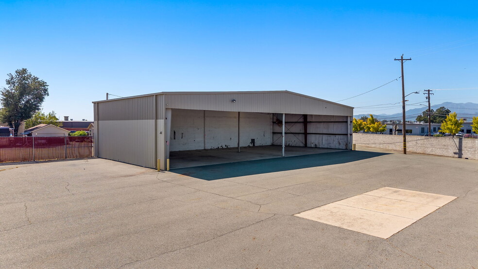 More Photos Of 1045 Twin View Blvd, Redding Freestanding For Sale