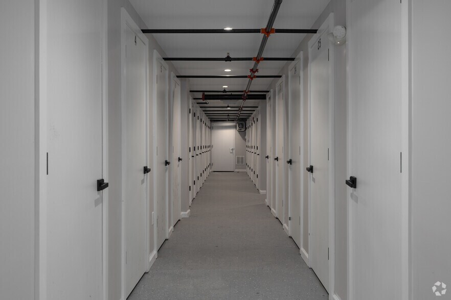 More Photos Of 105 Court St, New Haven Apartments For Lease