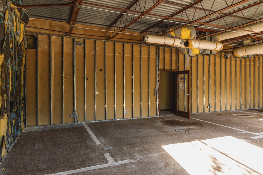 More Photos Of 3200 E Memorial Rd, Edmond Medical For Sale