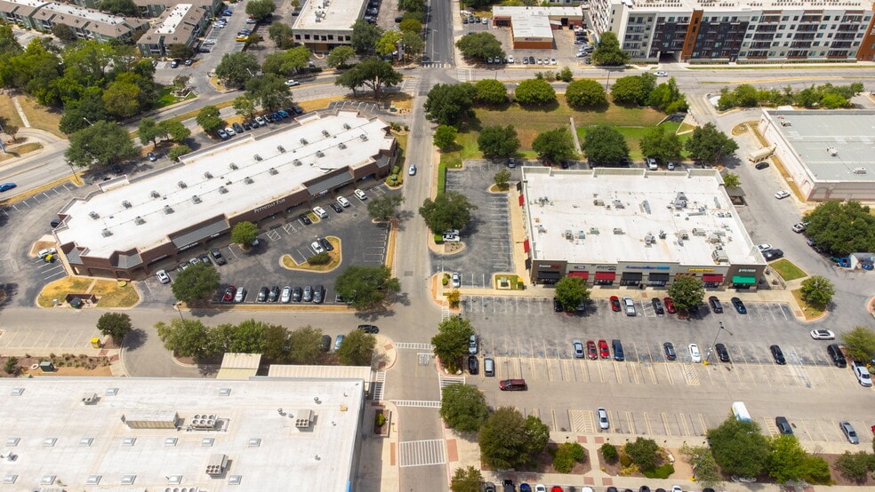 More Photos Of 2525 Anderson Ln W, Austin Unknown For Lease