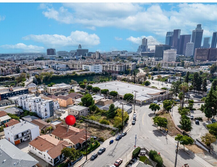 Primary Photo Of 812 N Beaudry Ave, Los Angeles Apartments For Sale
