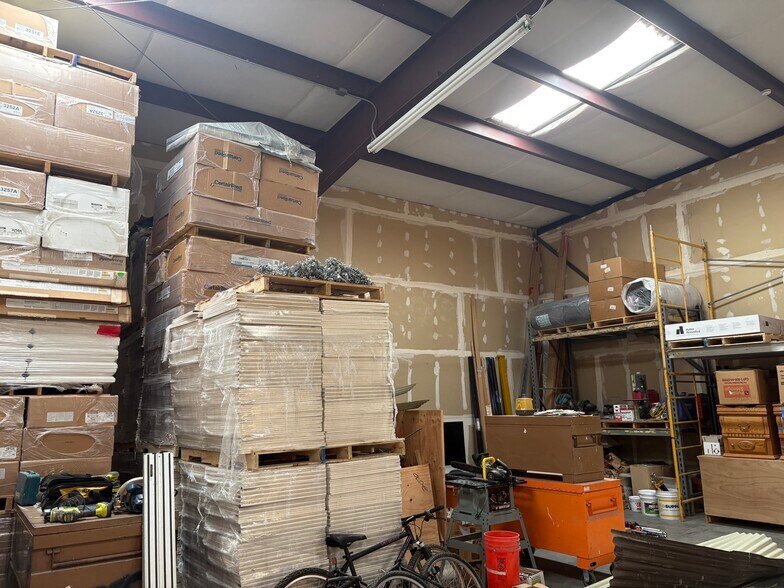 More Photos Of 3367 S Eliot St, Englewood Light Distribution For Lease