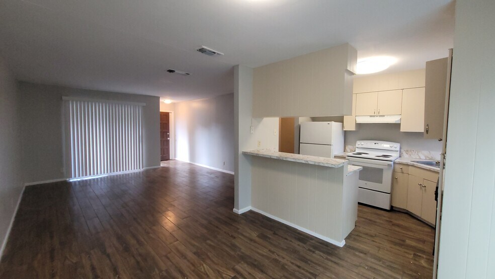 More Photos Of 521 Southtrail Dr, San Antonio Multifamily For Sale