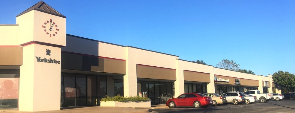 More Photos Of 1300-1336 S York St, Muskogee Unknown For Lease