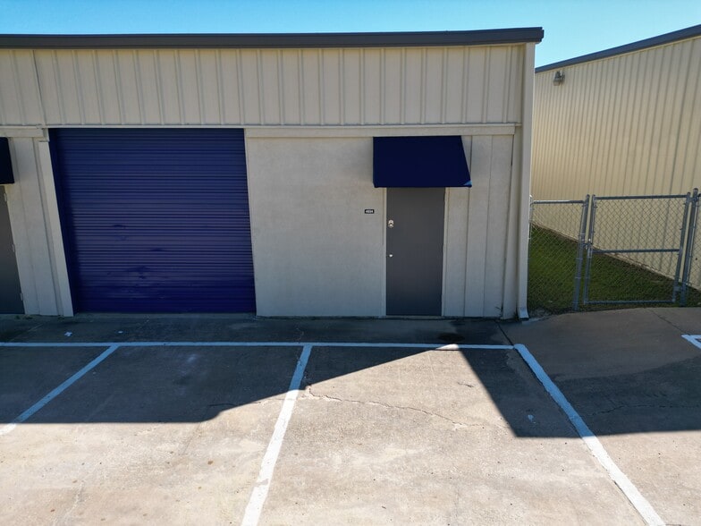More Photos Of 4922-4932 Catherine Dr, Montgomery Warehouse For Lease