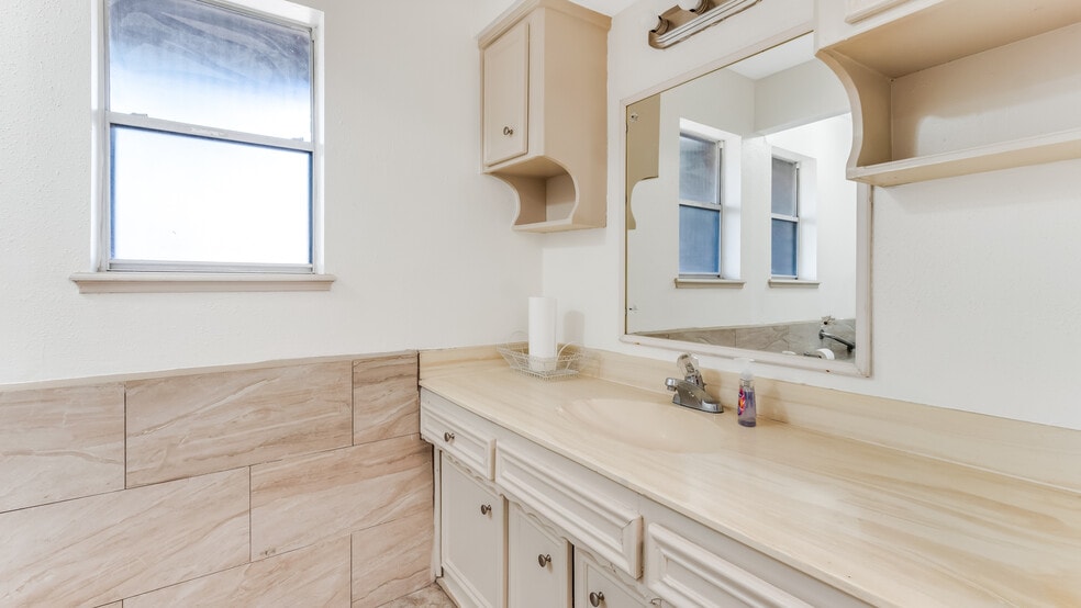 More Photos Of 5807 Old Lodge Dr, Houston Assisted Living For Sale