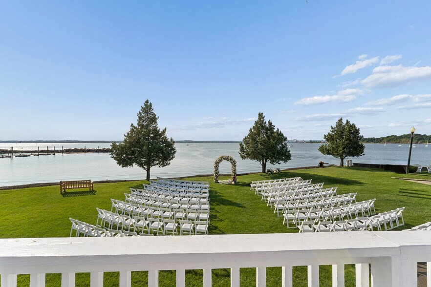 More Photos Of 62 Cove St, New Haven Specialty For Sale