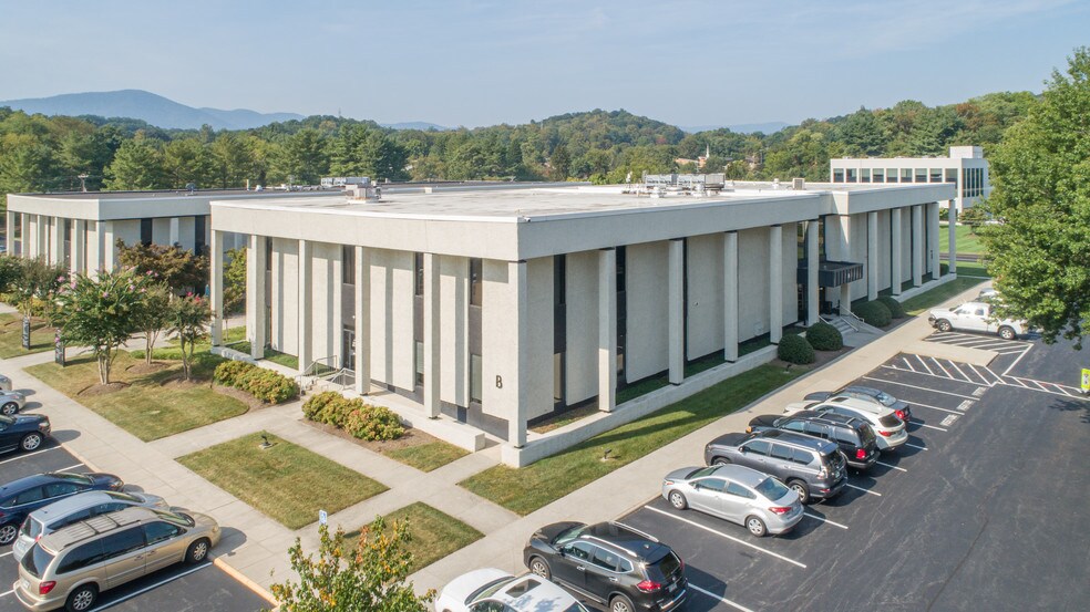 More Photos Of 3130 Chaparral Dr, Roanoke Office For Lease