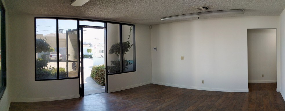 More Photos Of 9528 E Rush St, South El Monte Manufacturing For Lease