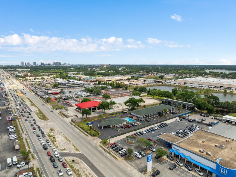 More Photos Of 3956 W Colonial Dr, Orlando Hotel For Sale