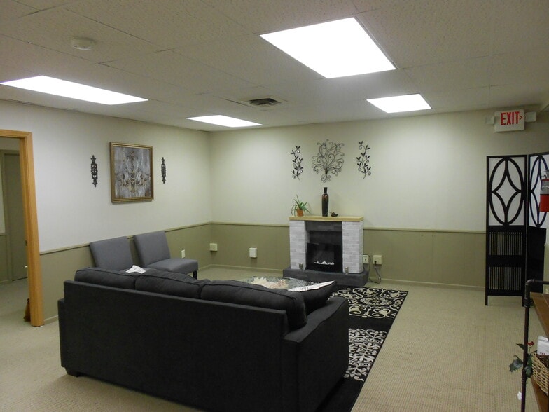 More Photos Of 15 W Marshall St, Rice Lake Apartments For Lease