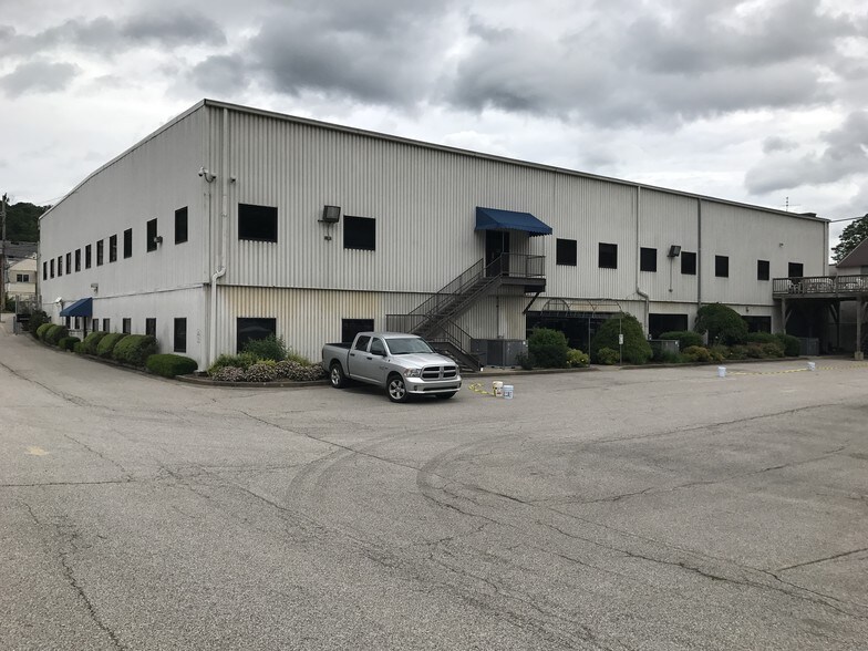 More Photos Of 1710 Pennsylvania Ave, Charleston Office For Sale