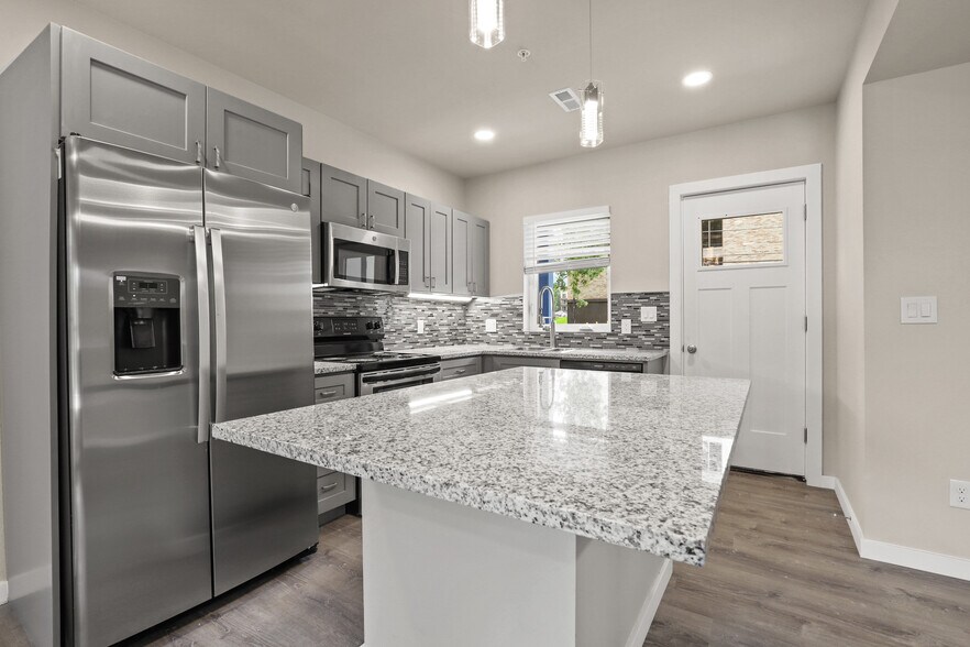 More Photos Of 805 30th St, Boulder Apartments For Sale