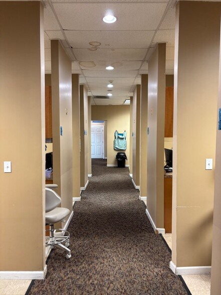 More Photos Of 262 Grand Ave, New Haven Storefront Retail Office For Lease