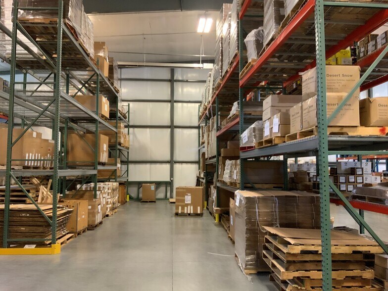 More Photos Of 2139 Magnum Cir, Lincoln Warehouse For Lease