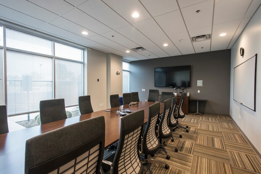 More Photos Of 14647 S 50th St, Phoenix Unknown For Lease