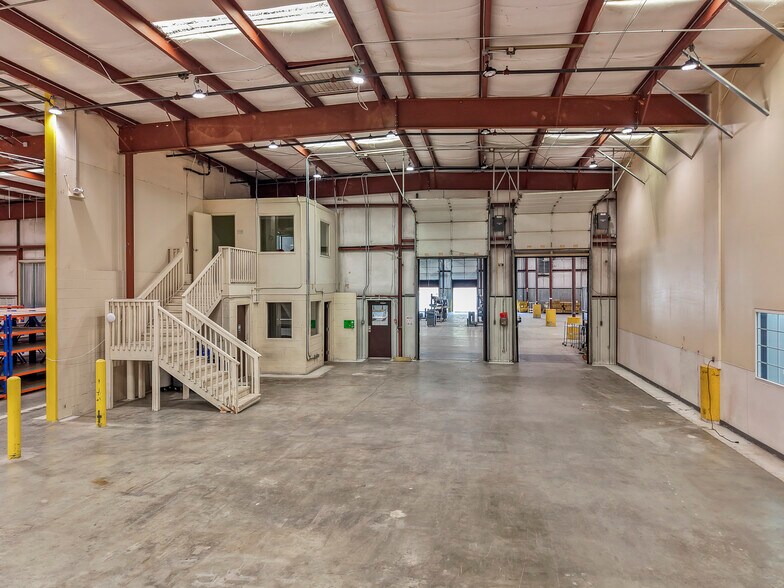 More Photos Of 3655 Reed St, Winston-Salem Warehouse For Lease
