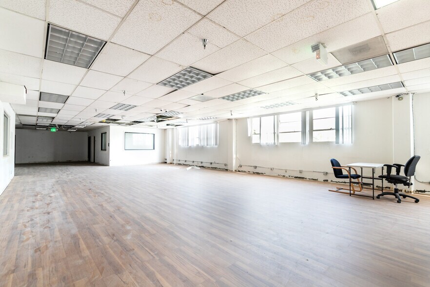 More Photos Of 15001 S Figueroa St, Gardena Distribution For Lease