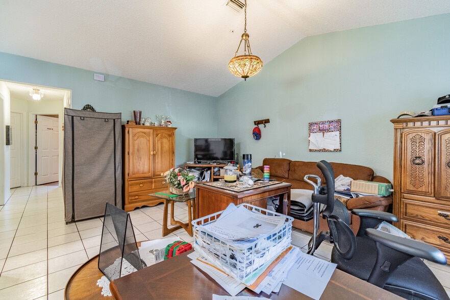 More Photos Of 4407 Millwood Rd, Spring Hill Assisted Living For Sale