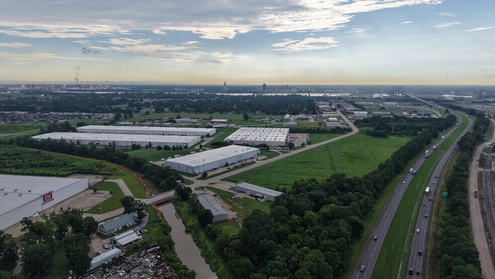 More Photos Of 1870 Grand Terre Ln, Port Allen Distribution For Lease
