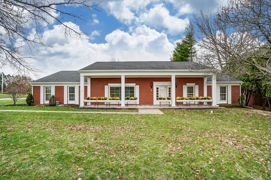More Photos Of 1354 N Monroe Dr, Xenia Medical For Lease