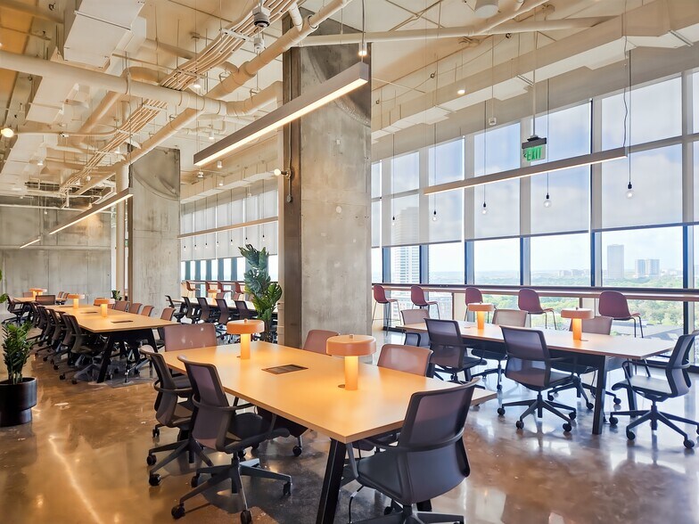 More Photos Of 5501 La Branch St, Houston Coworking Space