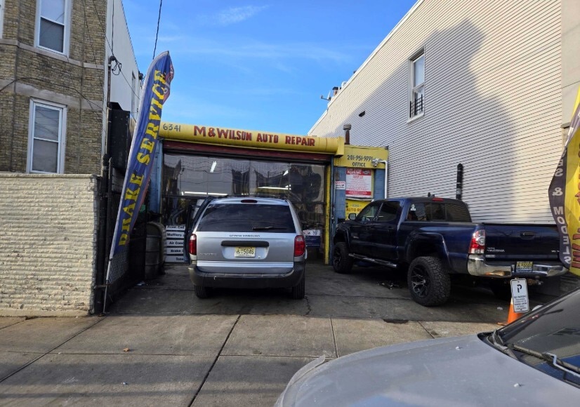 Primary Photo Of 6341 John F Kennedy Blvd, North Bergen Auto Repair For Sale