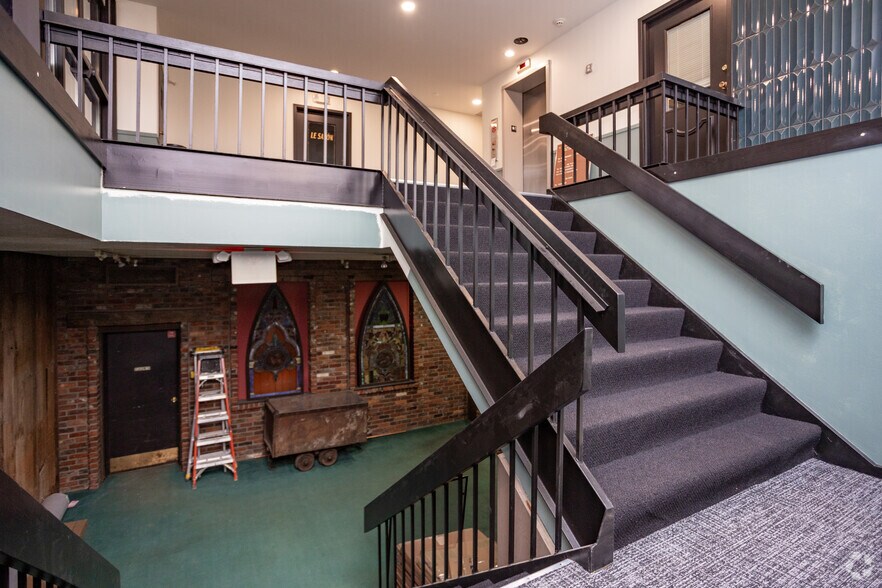 More Photos Of 1200 Chambers Rd, Columbus Office For Lease