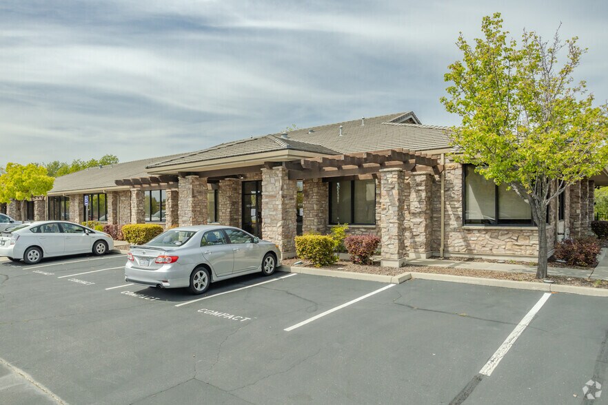 More Photos Of 1739 Creekside Dr, Folsom Medical For Lease